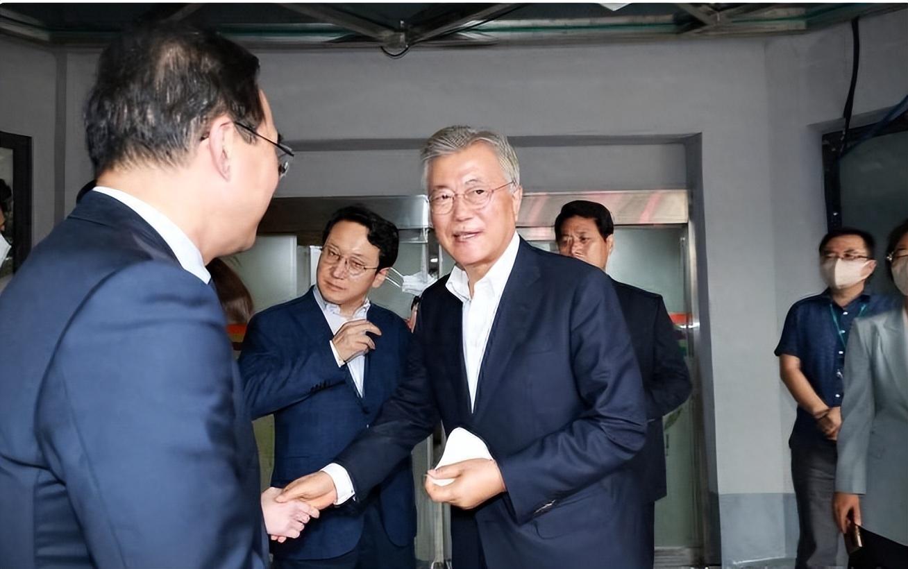 韩执政党，坦然接受尹锡悦弹劾案结果