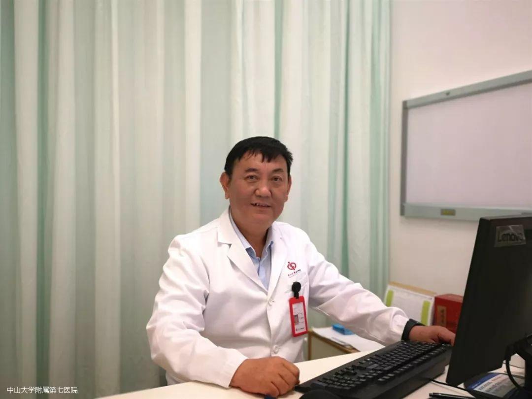 甲亢哥抵达深圳，一场跨越时空的网红邂逅