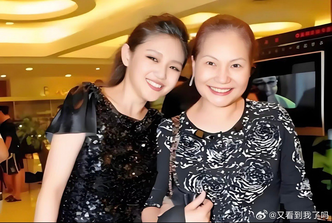 S妈称大S赚钱就是要养我，家庭情感与金钱关系的深度解读
