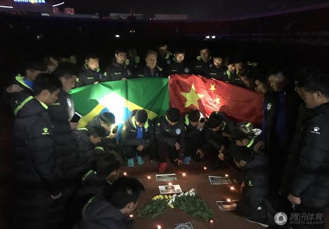 浙江外援布彭扎坠亡，中国足协哀悼——足坛的悲痛瞬间