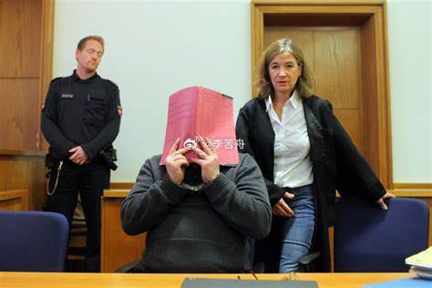 震惊！德国一医生被控谋杀15名患者，三年黑暗史揭秘