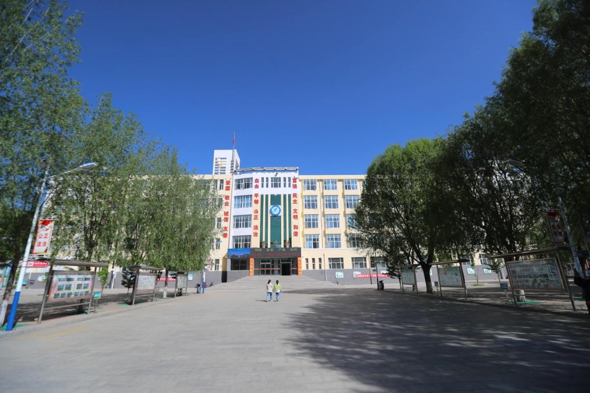 景山学校总校，教育的新标杆