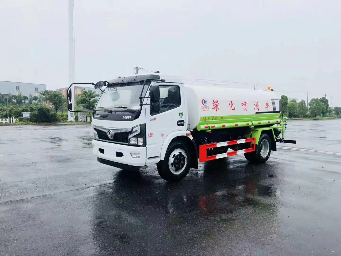 揭秘洒水车，一小时洒水量究竟有多少？