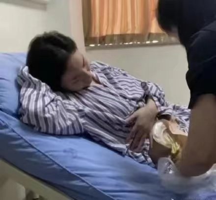 霓虹灯下   第2页