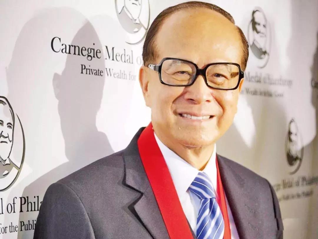 李嘉诚2019，商业巨头的风采与时代印记