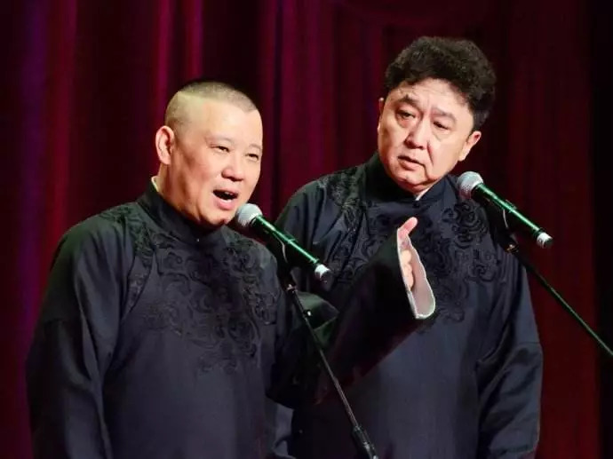 郭德纲与于谦的相声，现场魅力永不彩排